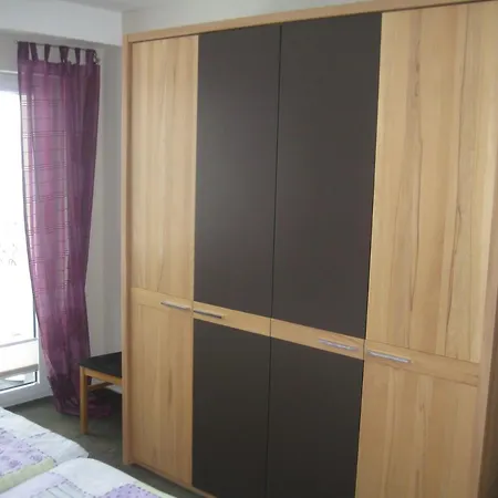 Apartment Strycker *